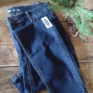 Old Navy ( new) woman's 12 skinny